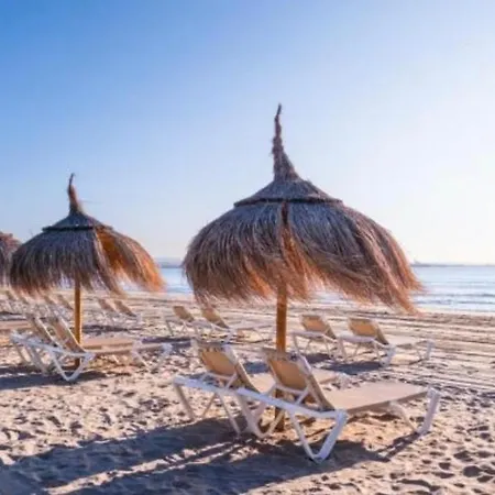 Apartament A Pie De Playa En *
